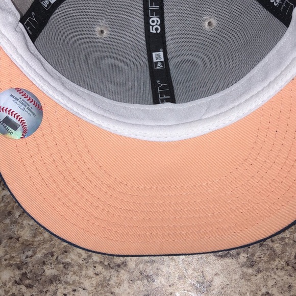 7 1/2 FITTED HATS - Picture 9 of 16